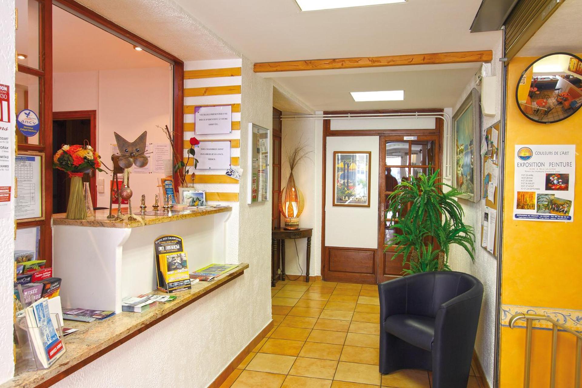 Hotel La Croix De Malte La Ciotat Zewnętrze zdjęcie
